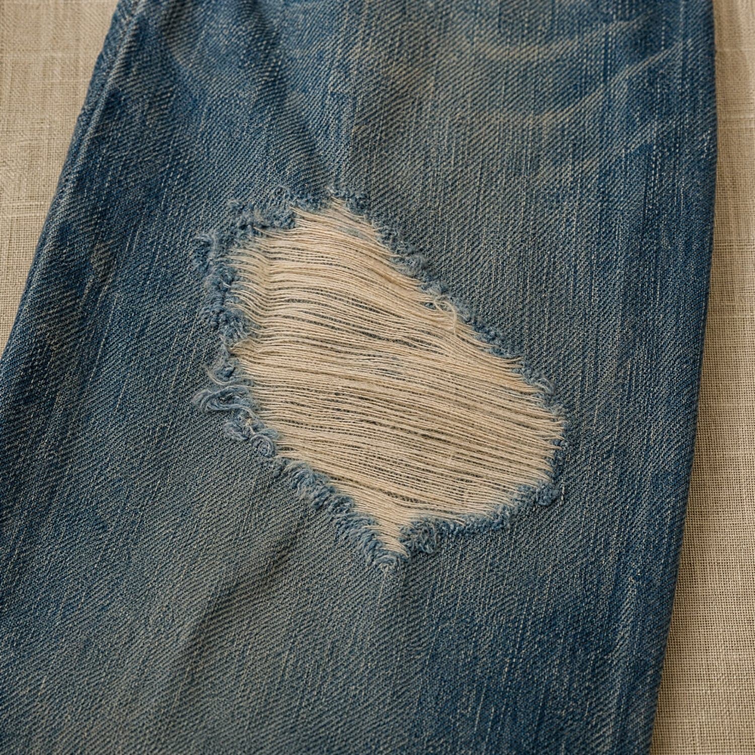 Wear: Thinning that has not opened yet. The easiest to catch and the easiest to miss.
